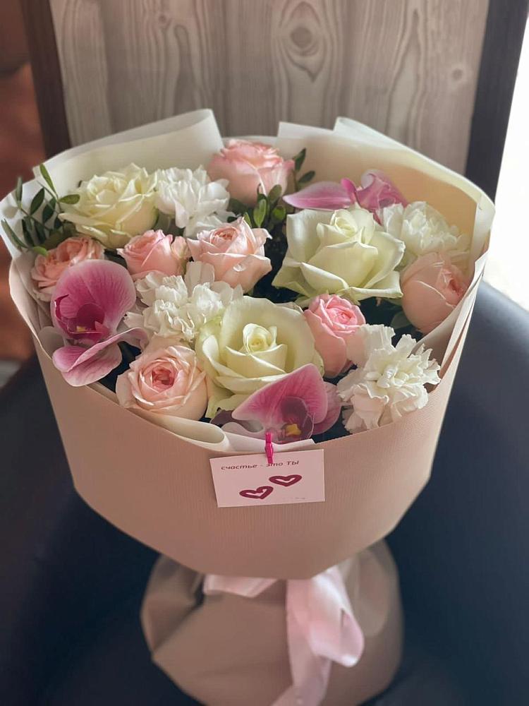 Букет цветов из: Орхидеи, Розы и Гвоздики в Ленинское