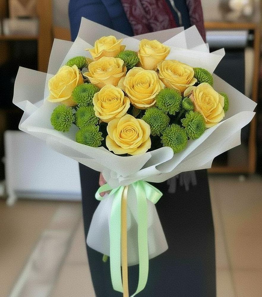 Букет цветов из: Хризантемы и Розы в Ленинское