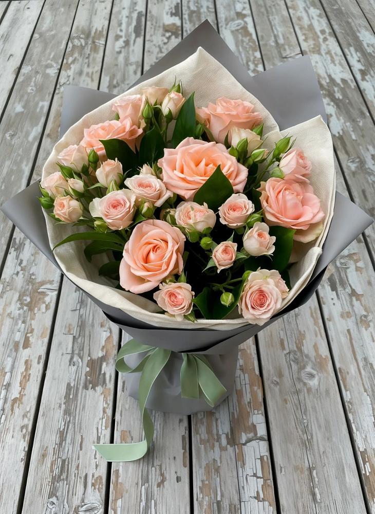 Букет цветов из: Розы в Ленинское