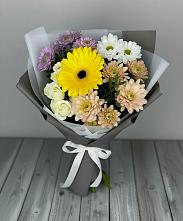 Букет цветов из:  Розы, Герберы и Хризантемы в Ленинское