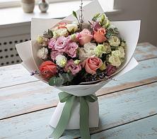 Букет цветов из:  Розы, Лизиантусы и Гвоздики #REPLACE_PRED# Ленинское