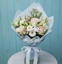 Букет цветов из:  Розы и Лизиантусы в Ленинское