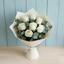 Букет Белые розы в Эвкалипте в Ленинское